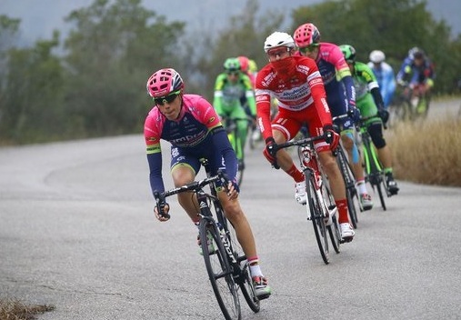 Simone Petilli in azione. Il corridore derviese sarà venerdì 6 maggio al via all'edizione 2016 del Giro d'Italia.