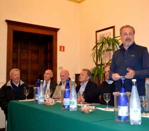 Un momento della presentazione della lista "Uniti per Varenna" venerdì 13 maggio a Villa Cipressi.