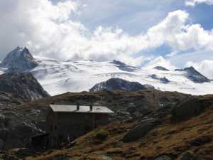 il  rifugio Deffeyes e il ghiacciao del Rutor 