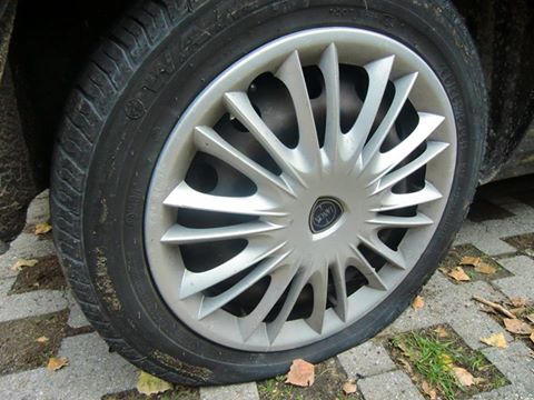 mandello_gomme-tagliate-1