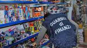 guardia-finanza-prodotti-sequestr